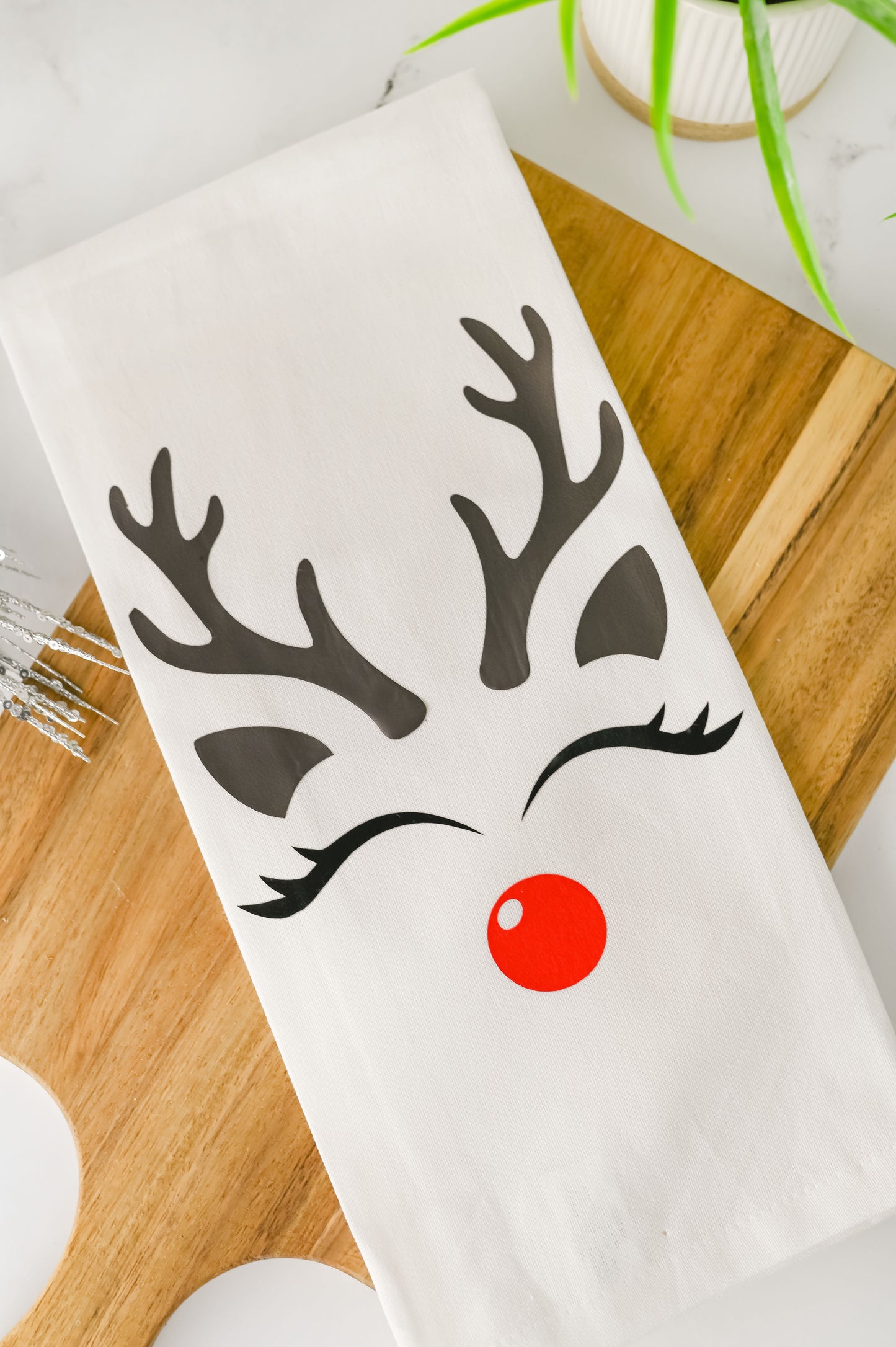 Reindeer Dish Towel SVG/Craft Set #2