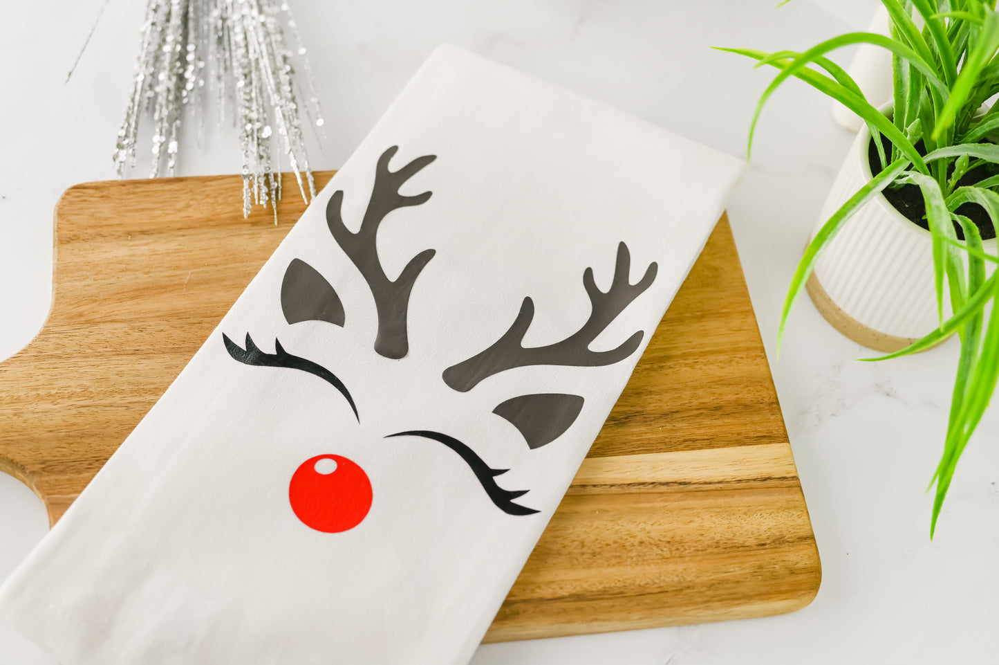 Reindeer Dish Towel SVG/Craft Set #2