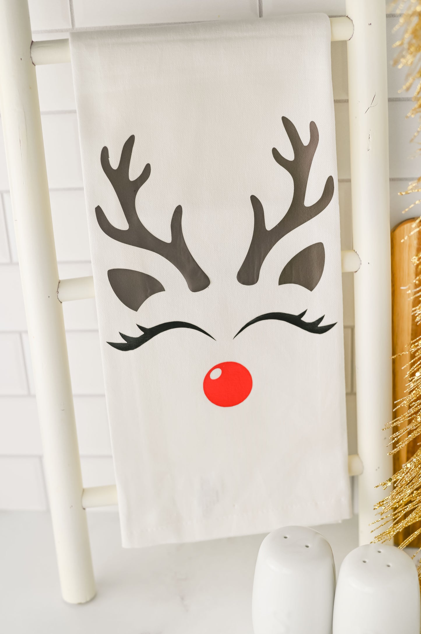 Reindeer Dish Towel SVG/Craft Set #4