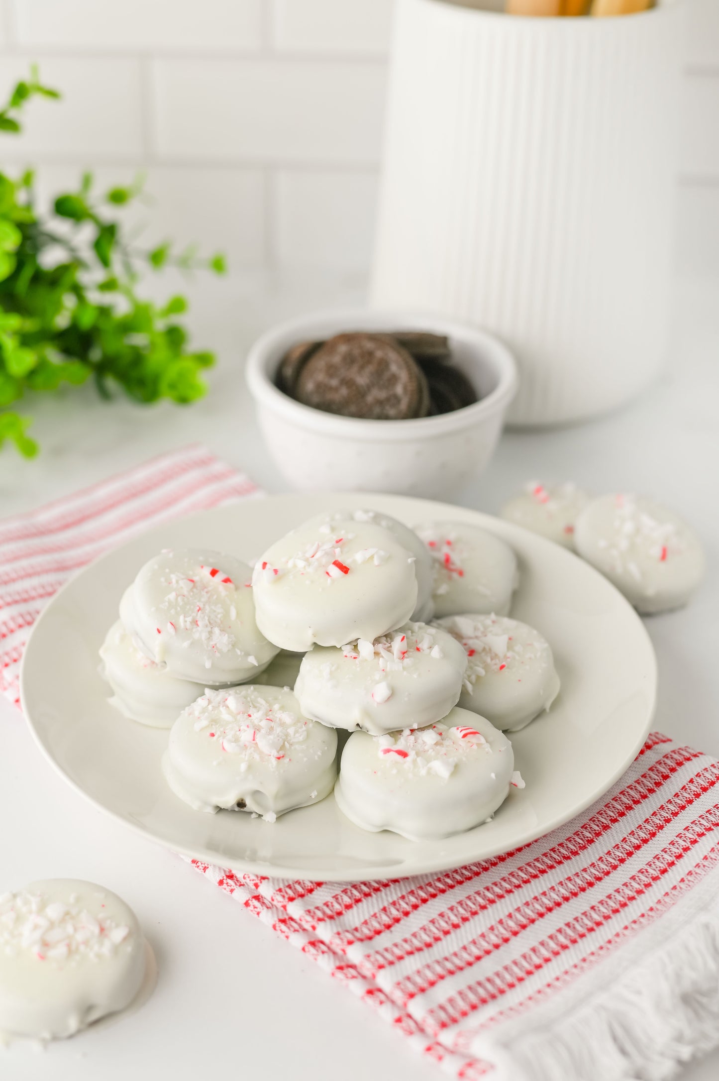 Peppermint Crunch/Bark Oreos Set #5