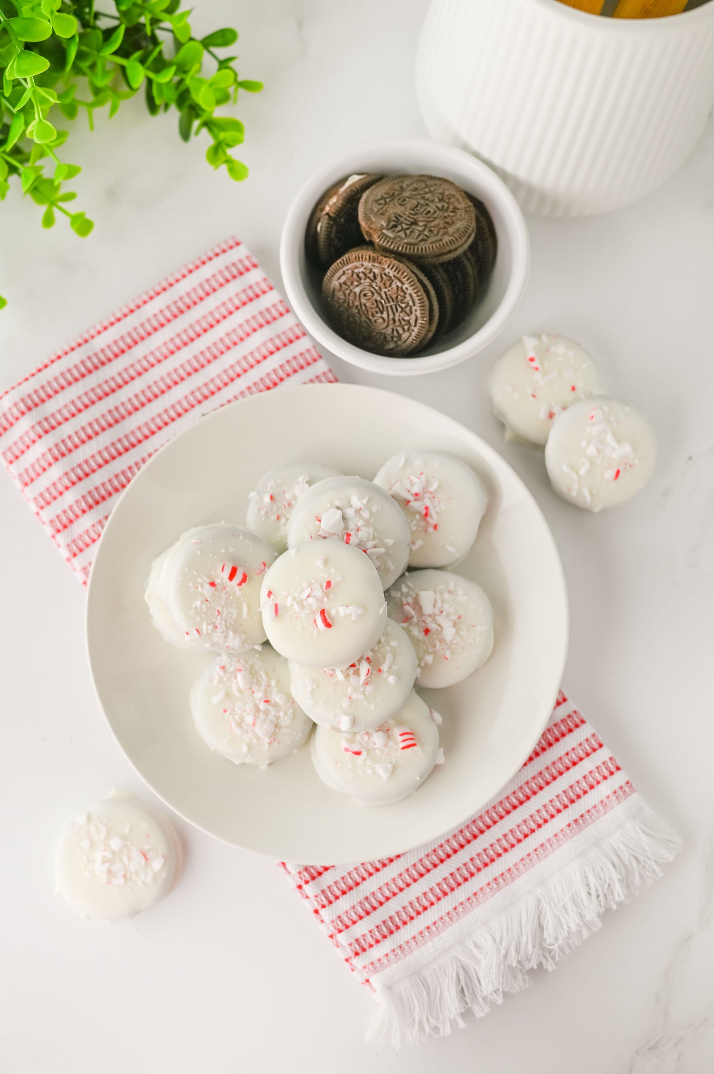 Peppermint Crunch/Bark Oreos Set #5