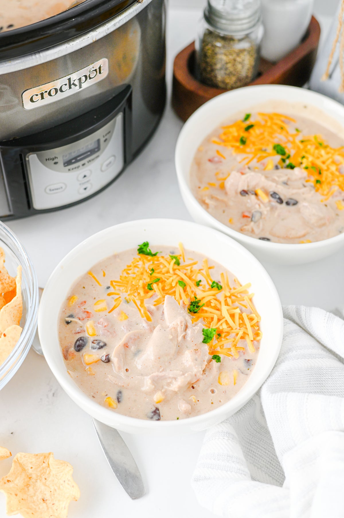 Crock Pot Cream Cheese Chicken Chili Set #1