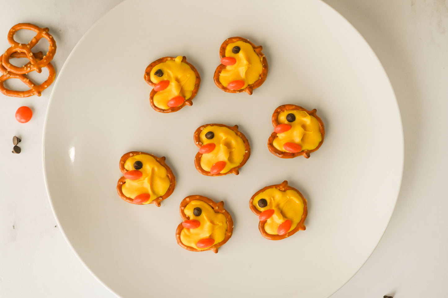 Easter Chick Pretzels Set #1