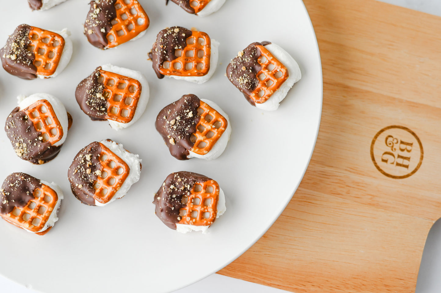 S'mores Pretzel Bites #1