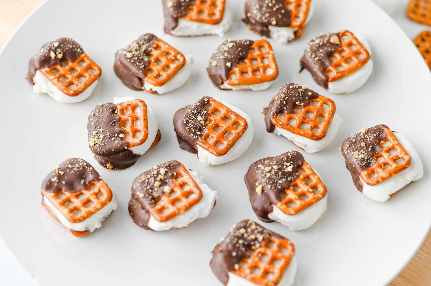 S'mores Pretzel Bites #1
