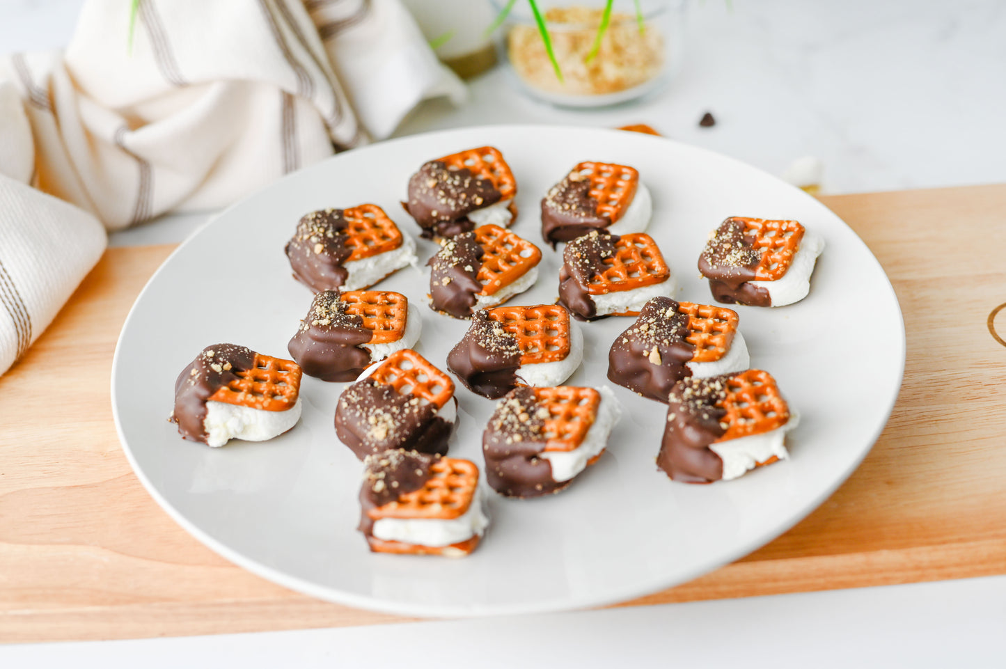 S'mores Pretzel Bites #1