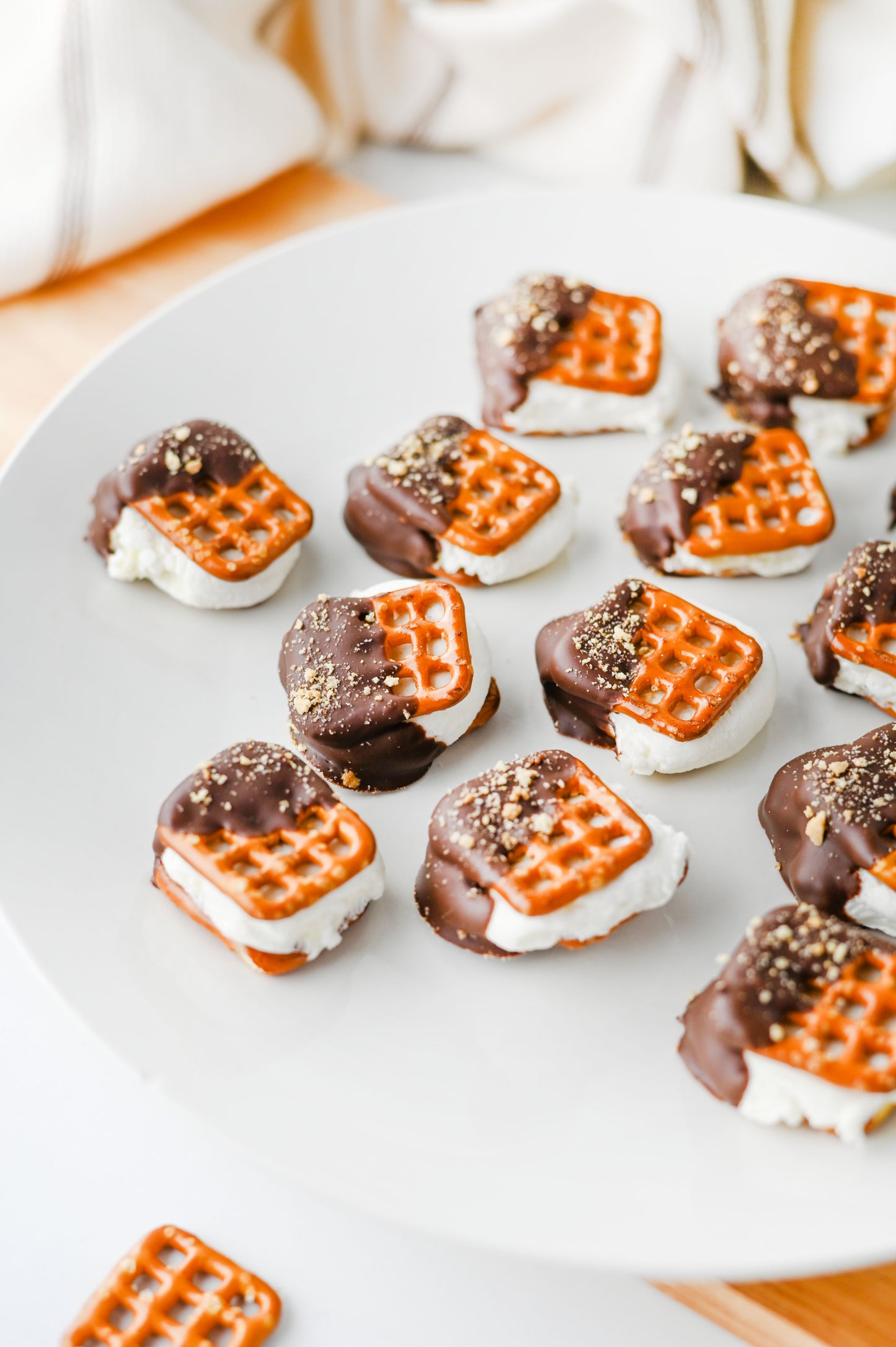 S'mores Pretzel Bites #1
