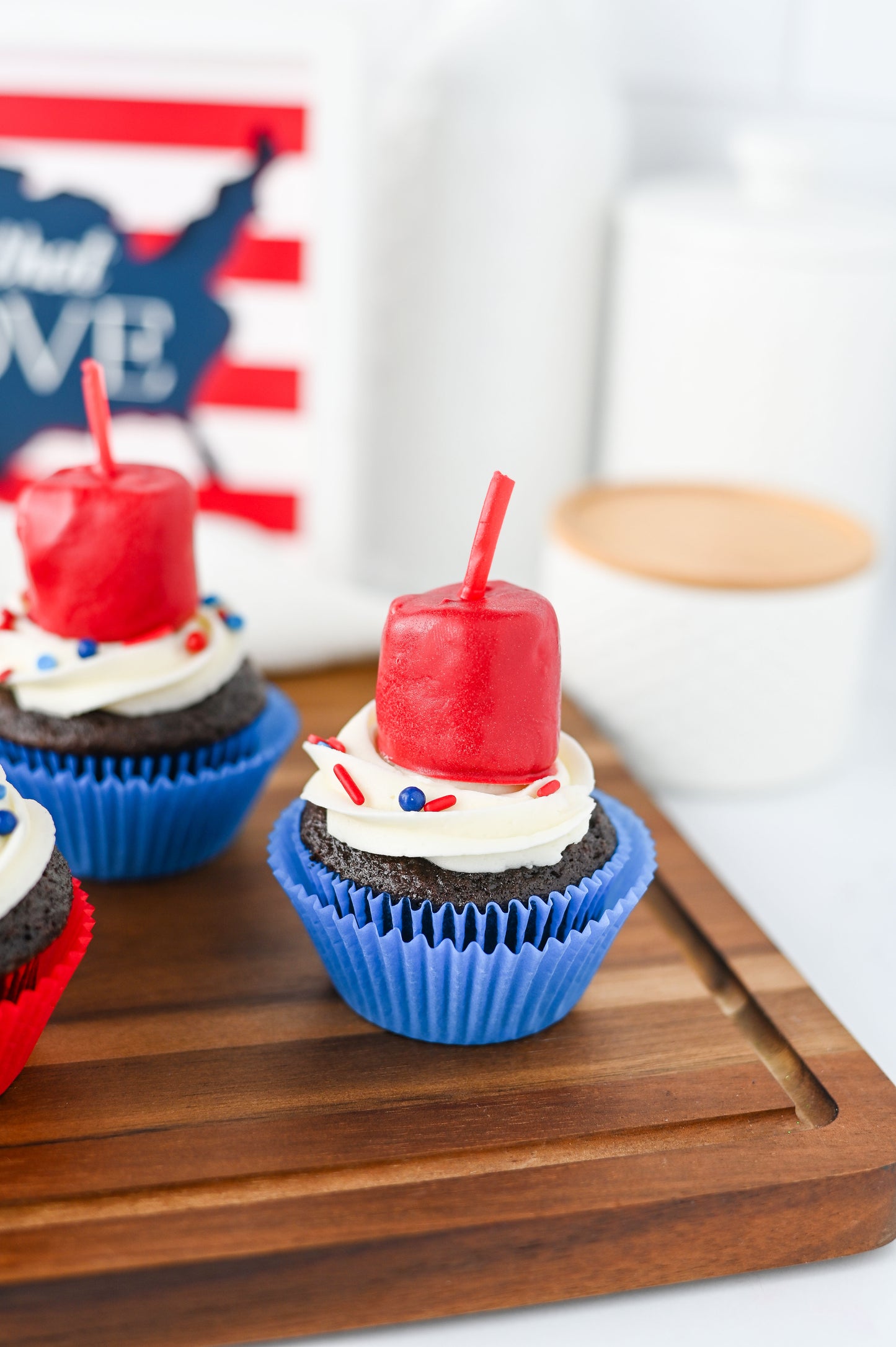 Fire Cracker Cupcakes Set #2