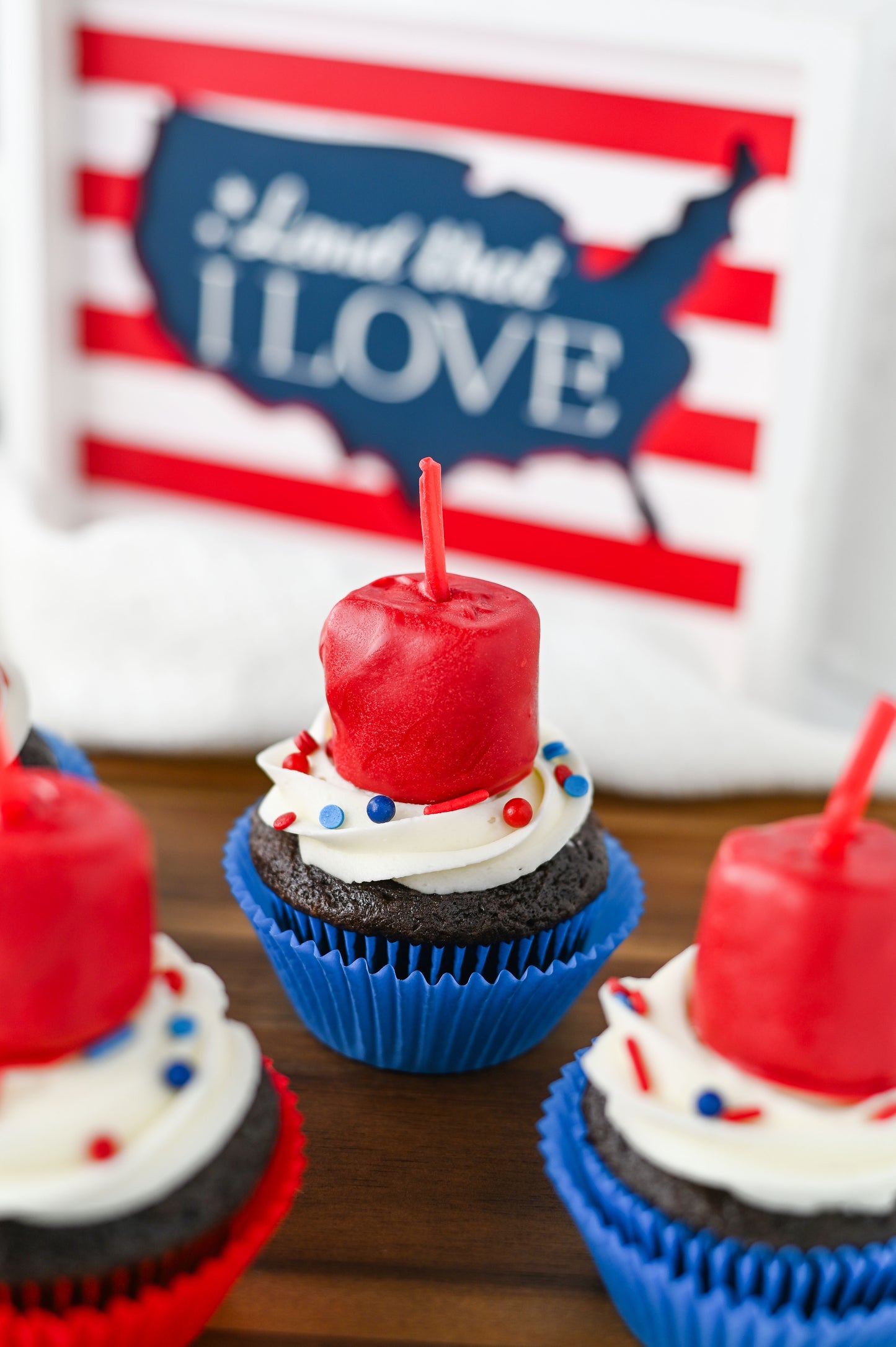 Fire Cracker Cupcakes Set #2