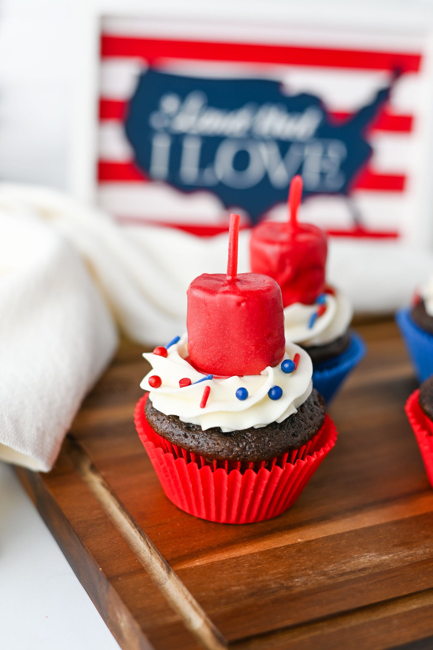 Fire Cracker Cupcakes Set #2