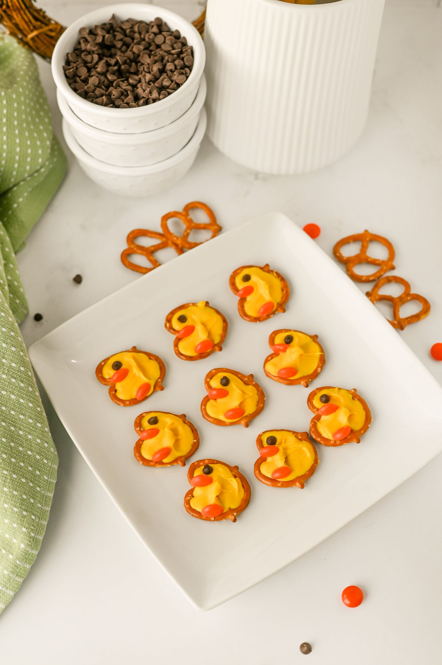 Easter Chick Pretzels Set #2