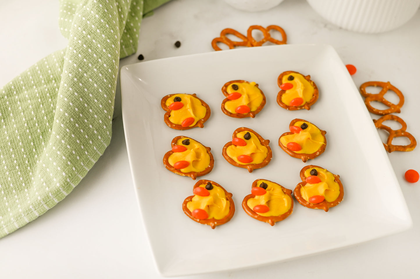 Easter Chick Pretzels Set #2