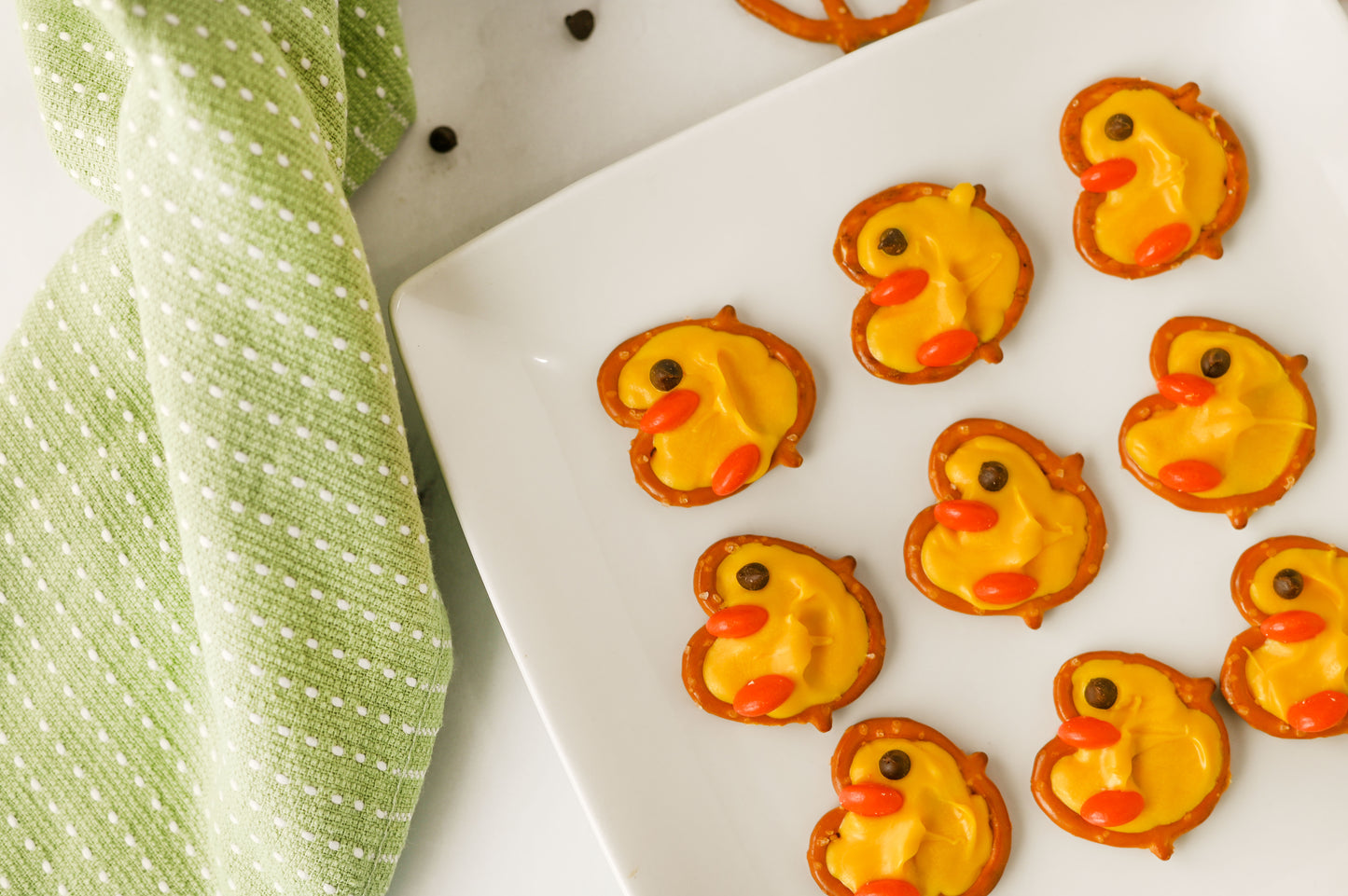 Easter Chick Pretzels Set #2