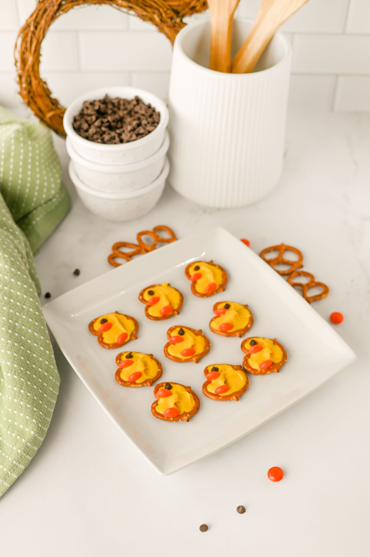 Easter Chick Pretzels Set #2