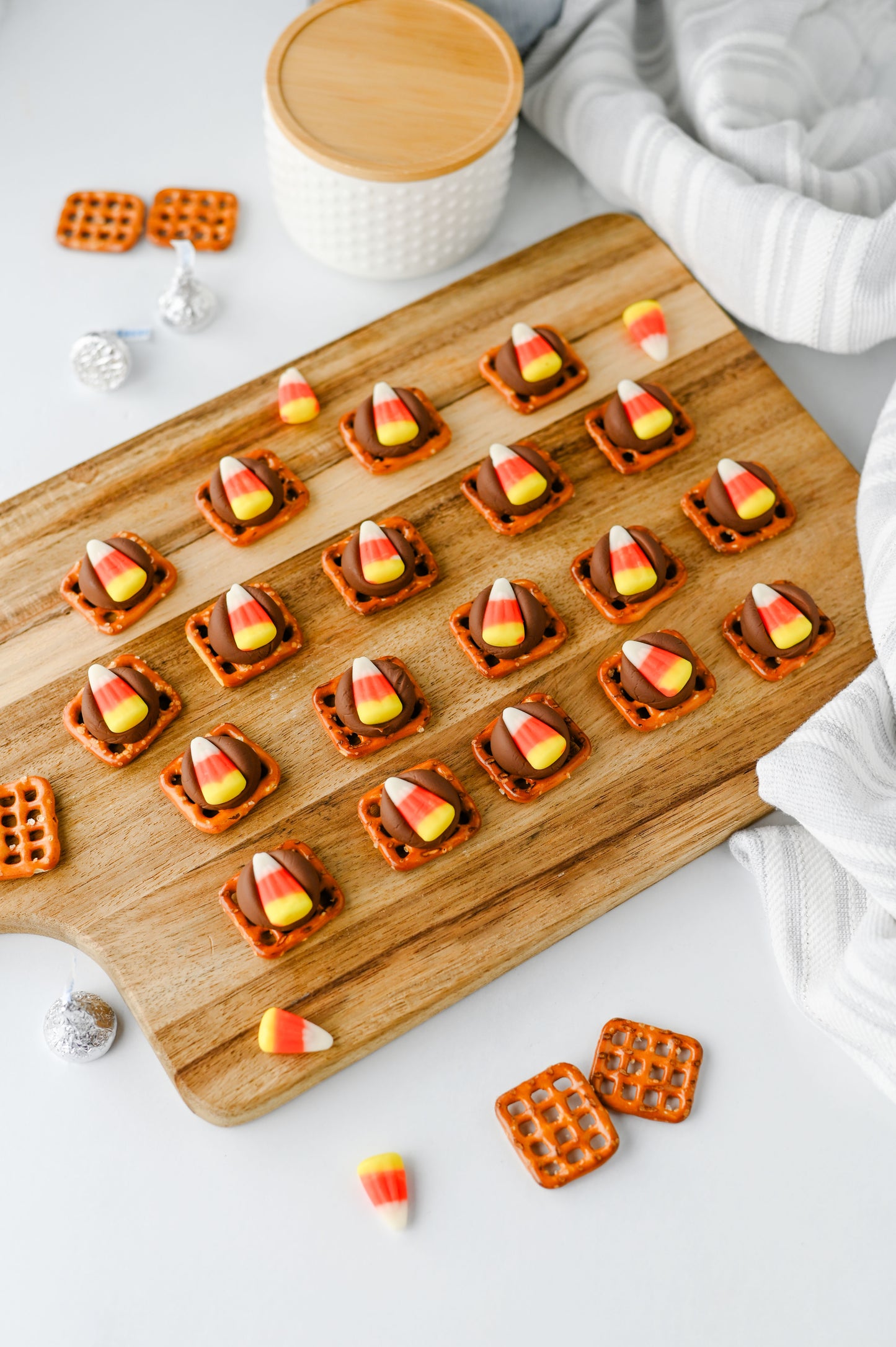 Candy Corn Pretzel Bites Set #3