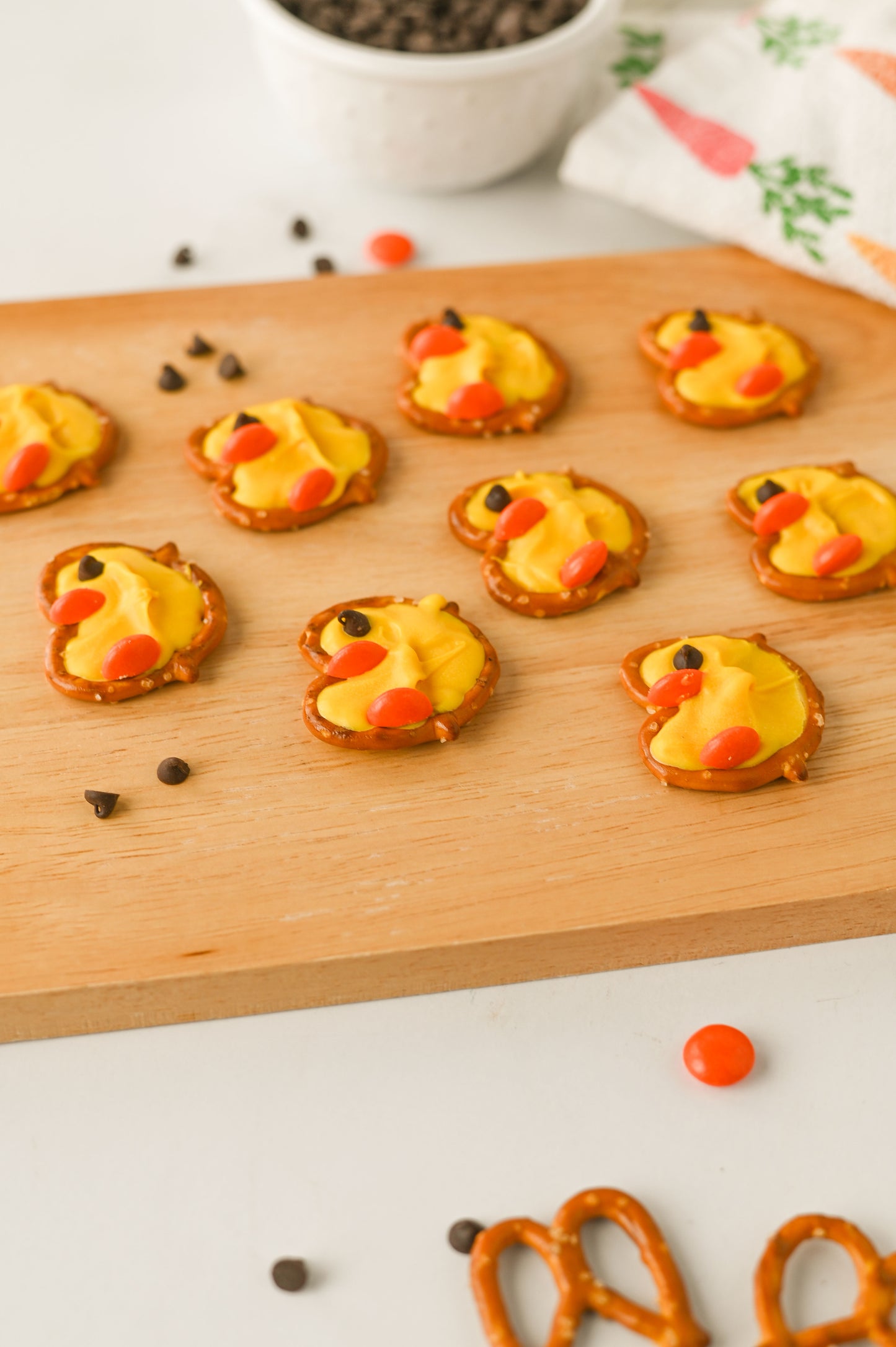 Easter Chick Pretzels Set #3