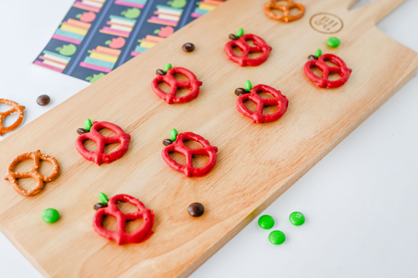 Apple Pretzels Set #4