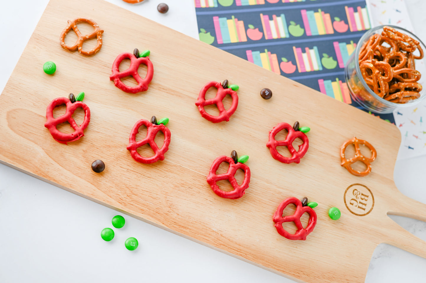 Apple Pretzels Set #4