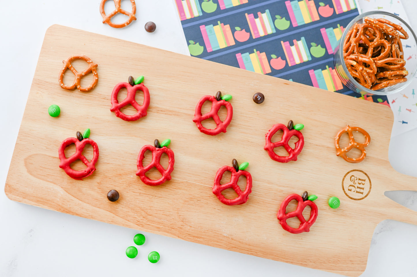 Apple Pretzels Set #4