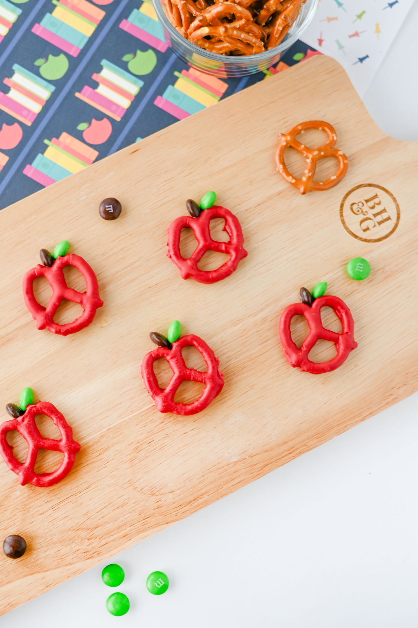 Apple Pretzels Set #4