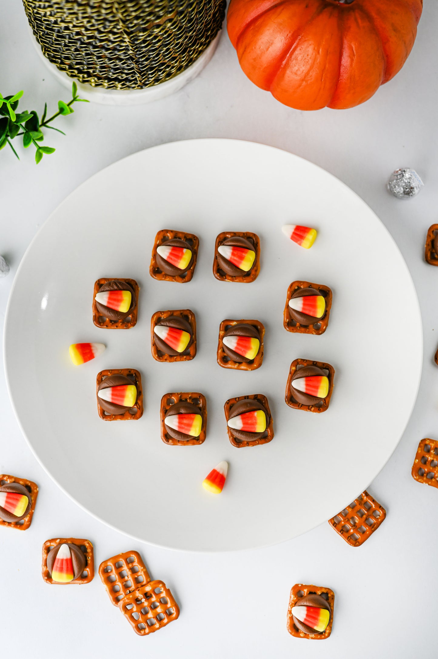 Candy Corn Pretzel Bites Set #4