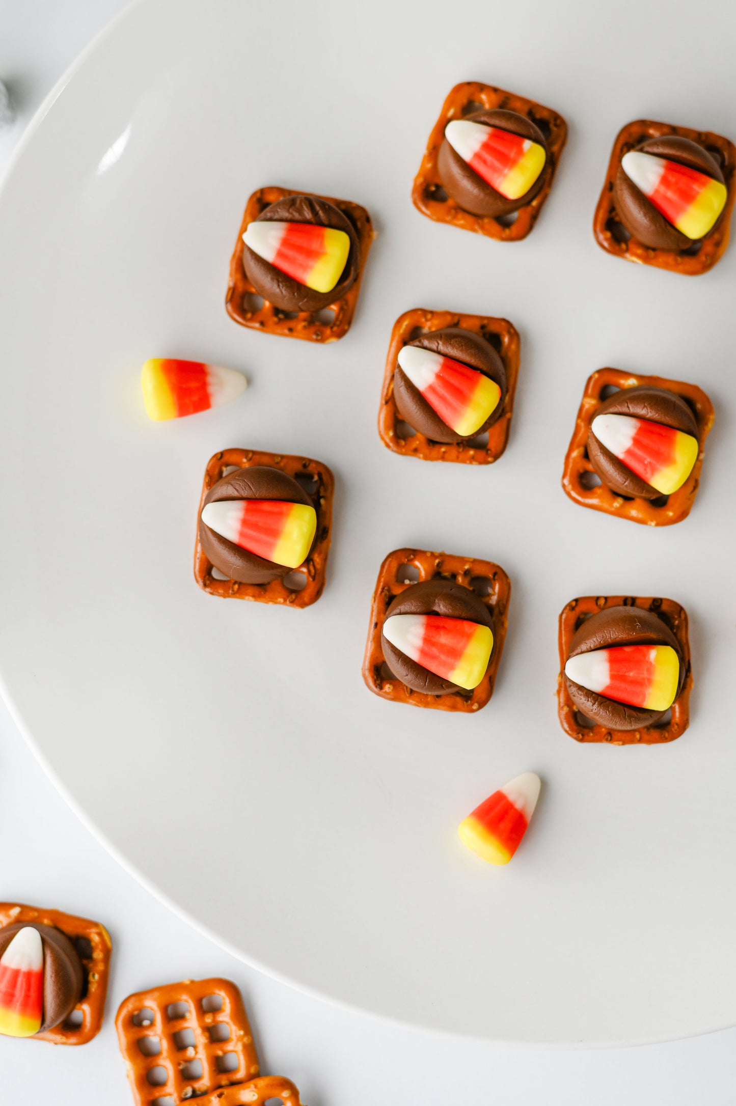 Candy Corn Pretzel Bites Set #4