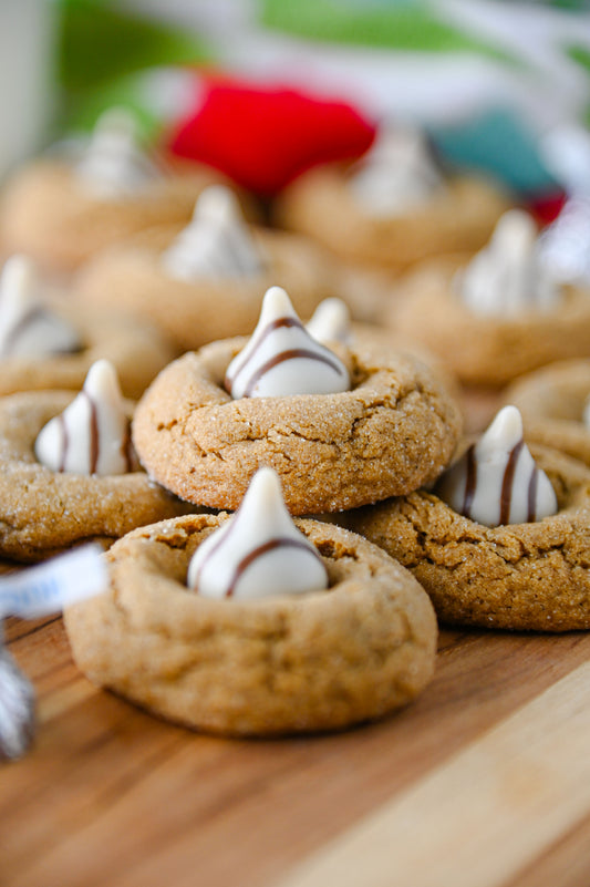 Gingerbread Kiss Cookies Set #4