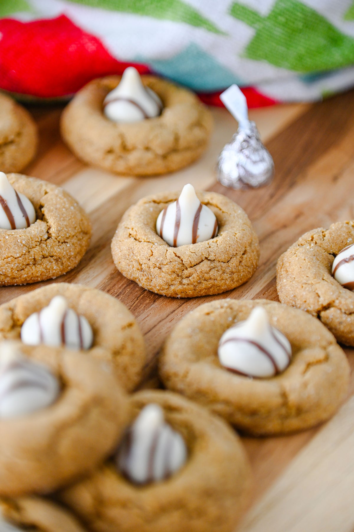 Gingerbread Kiss Cookies Set #4