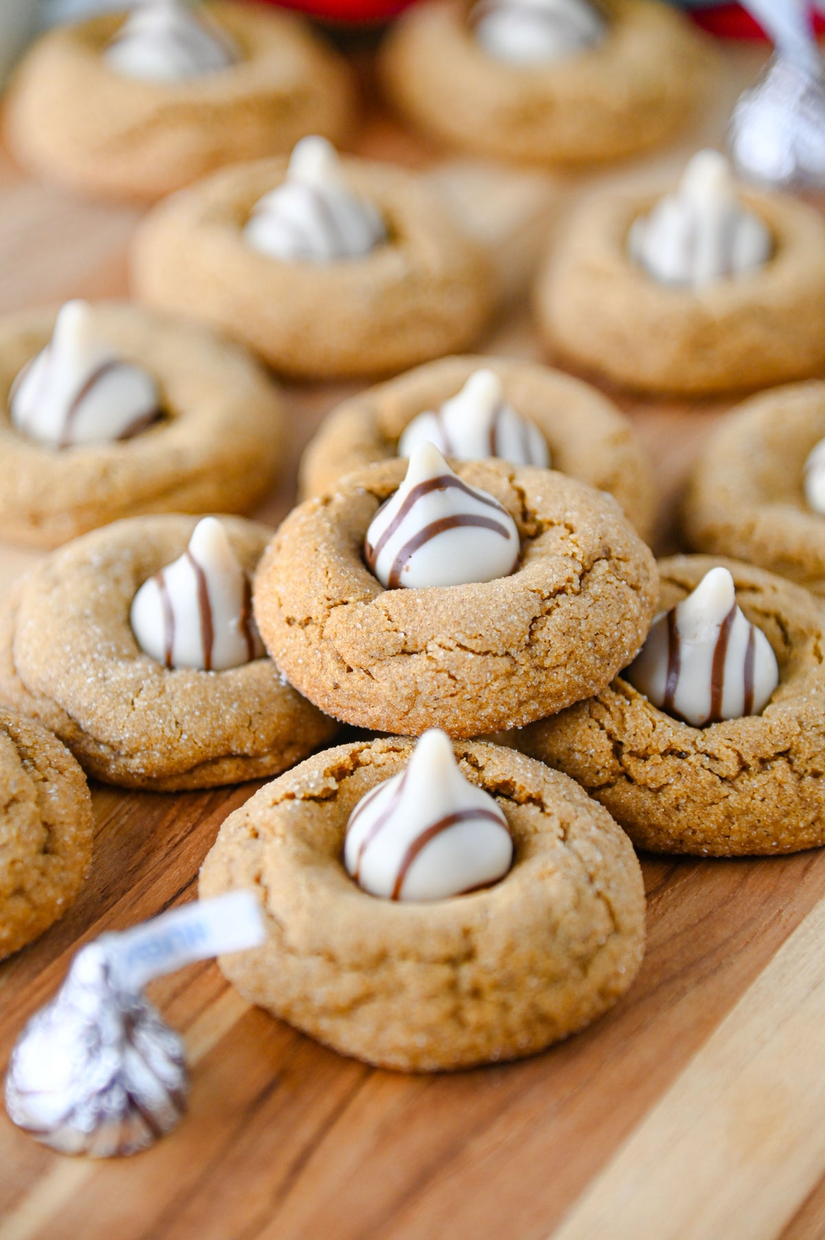 Gingerbread Kiss Cookies Set #4
