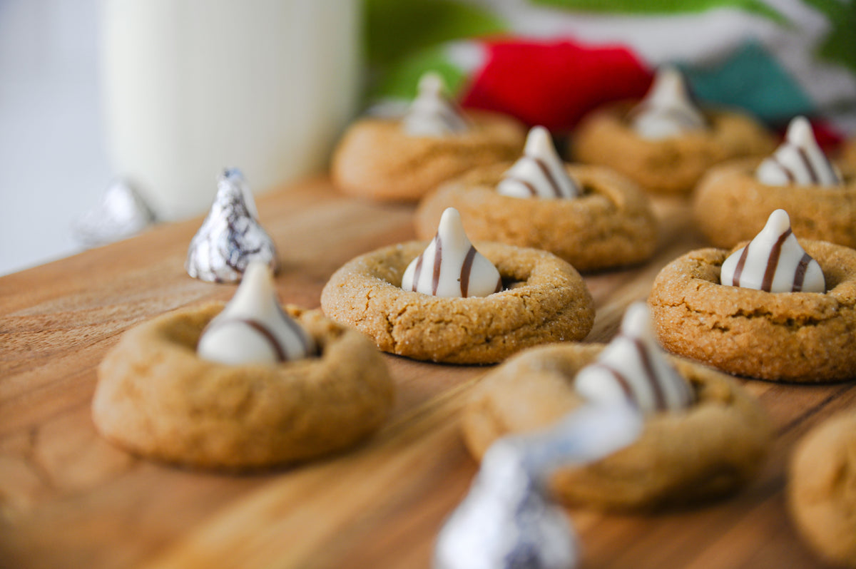 Gingerbread Kiss Cookies Set #4