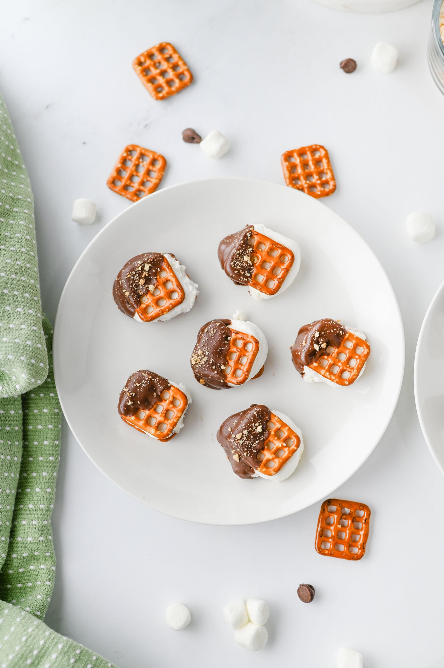 S'mores Pretzel Bites #4