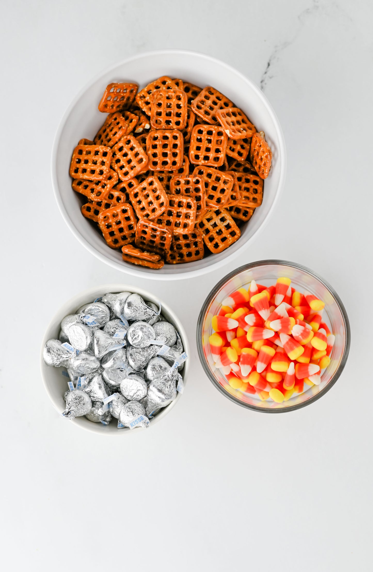 Candy Corn Pretzel Bites Set #1