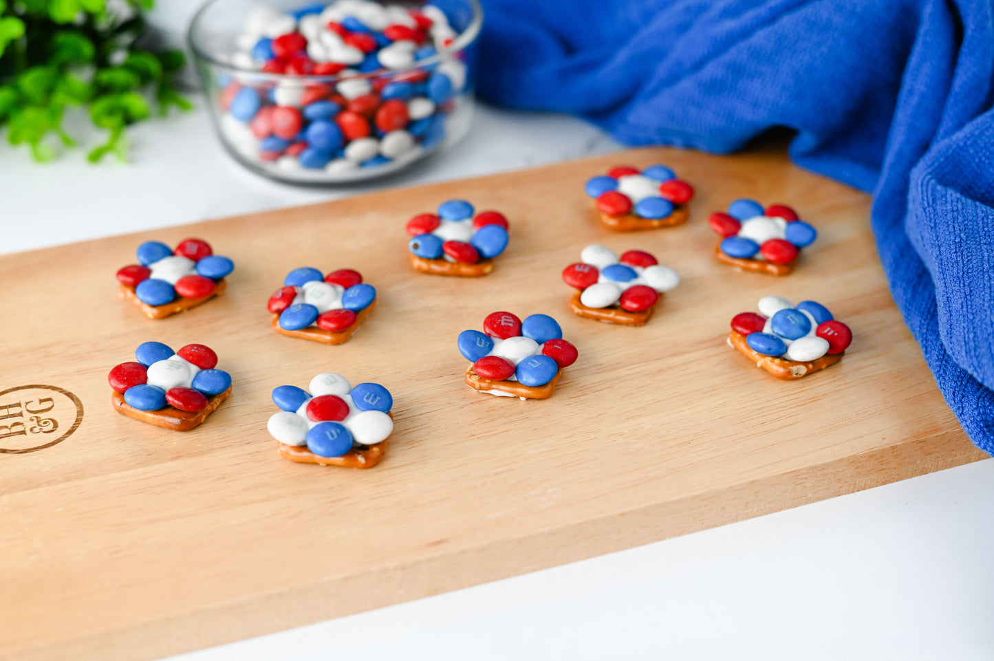 Red White and Blue Flower Pretzels