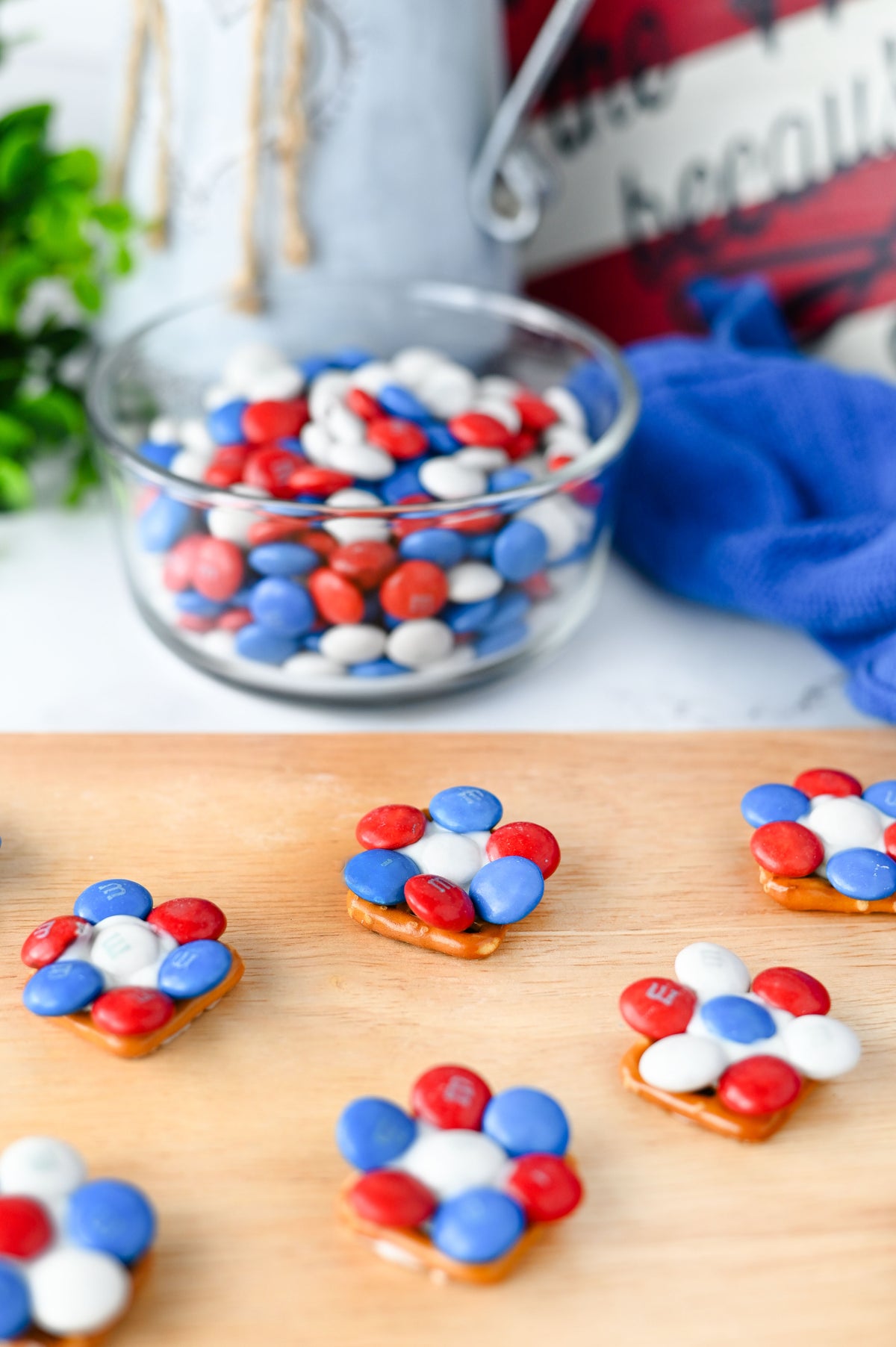 Red White and Blue Flower Pretzels