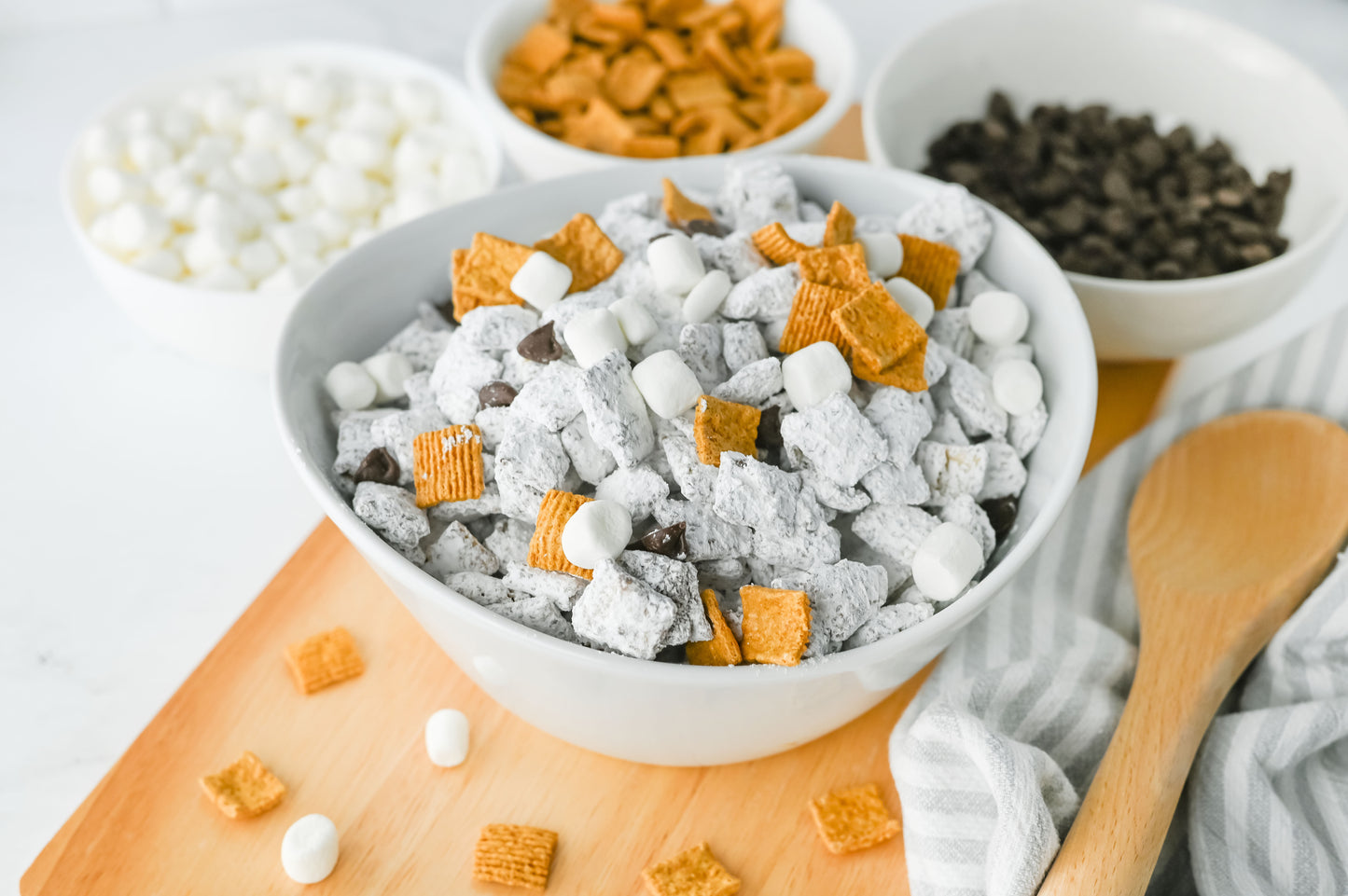 S'mores Muddy Buddies