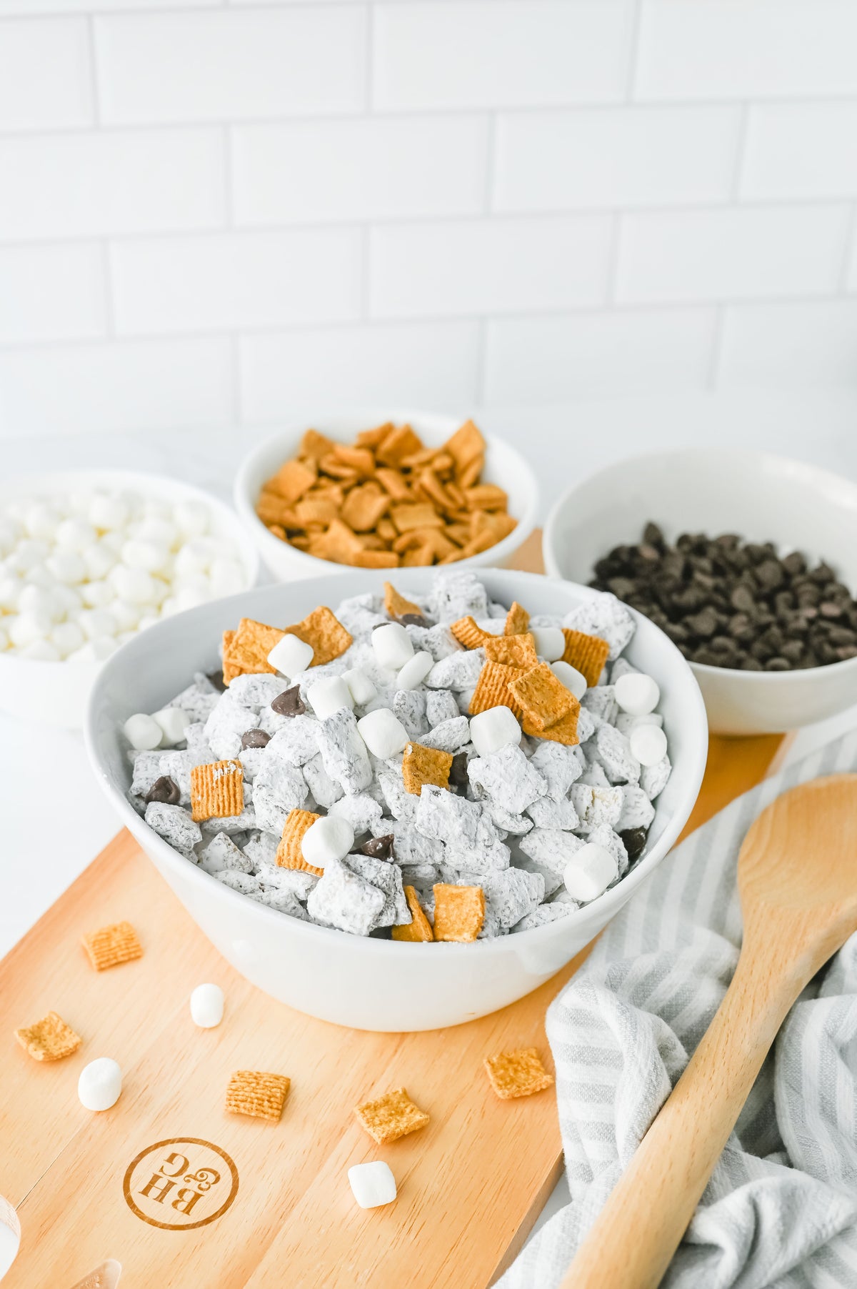 S'mores Muddy Buddies