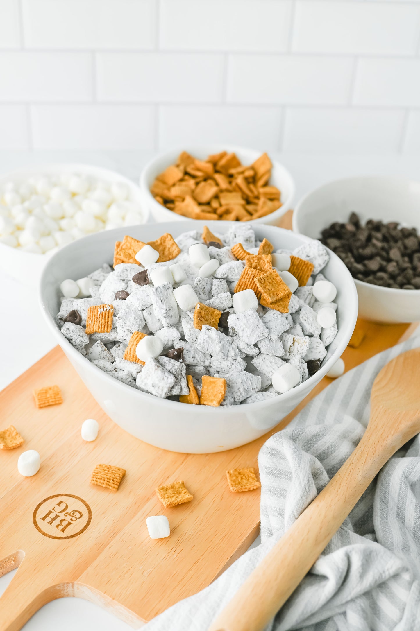 S'mores Muddy Buddies