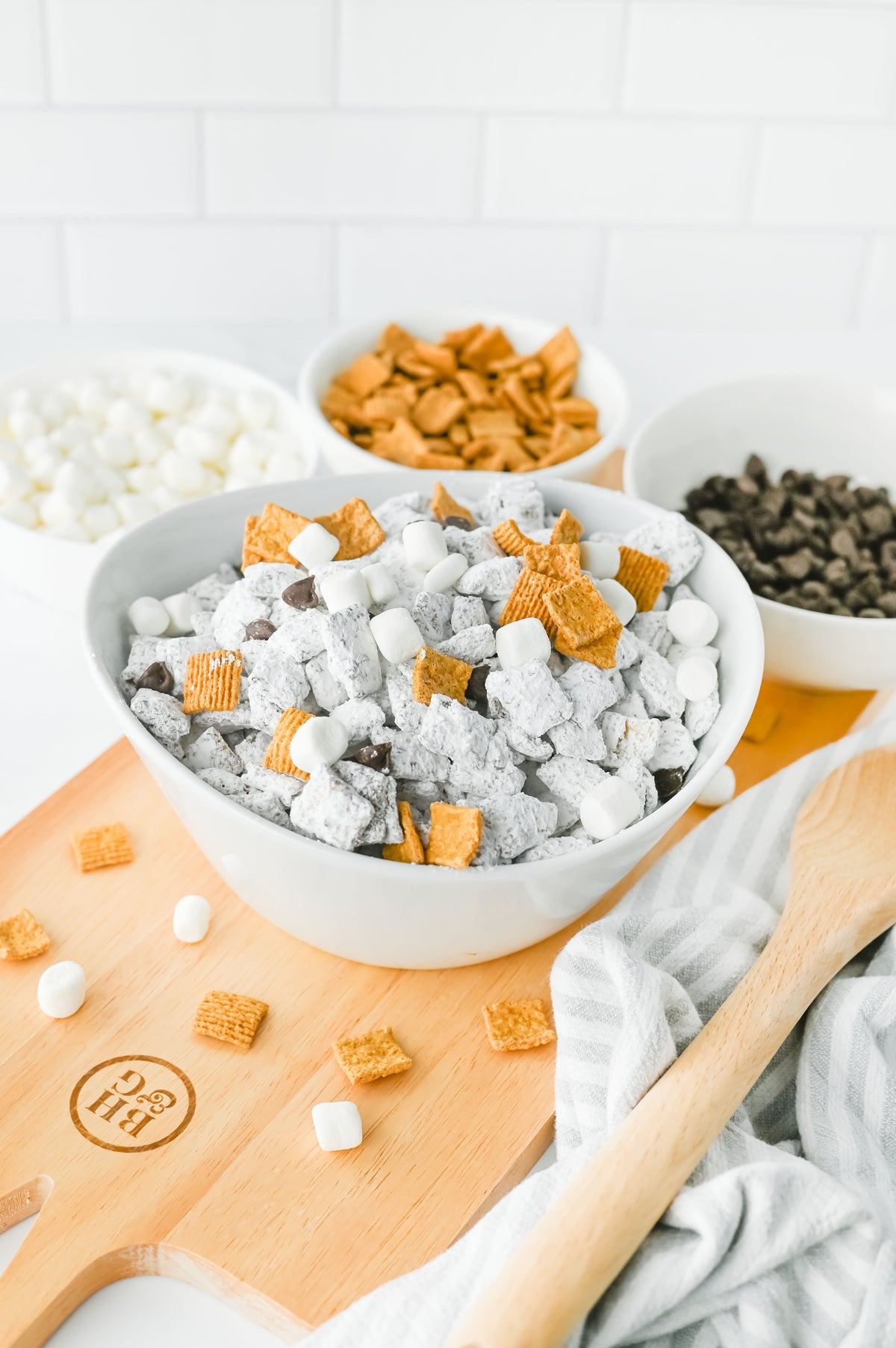 S'mores Muddy Buddies