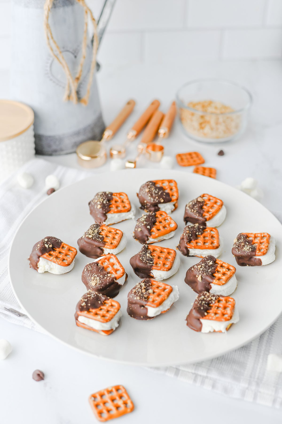 S'mores Pretzel Bites